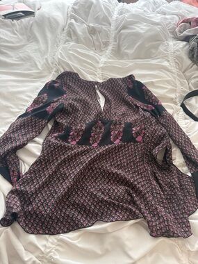 Women's Black and Pink Floral Long-Sleeve Dress